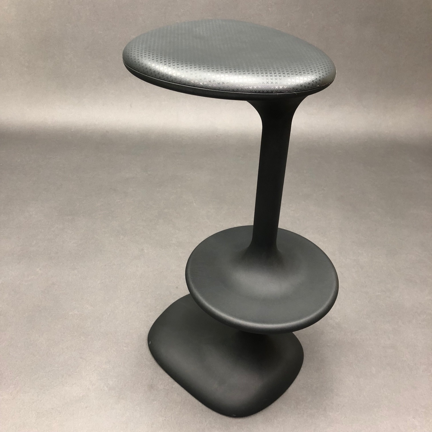 Tabouret Kant Karim Rashid pour Casamania Tabouret Kant Karim Rashid pour Casamania
