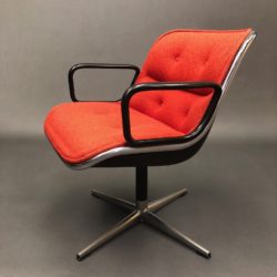 Fauteuil rouge Charles Pollock Knoll