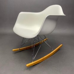 Fauteuil à bascule RAR Vitra Charles & Ray Eames