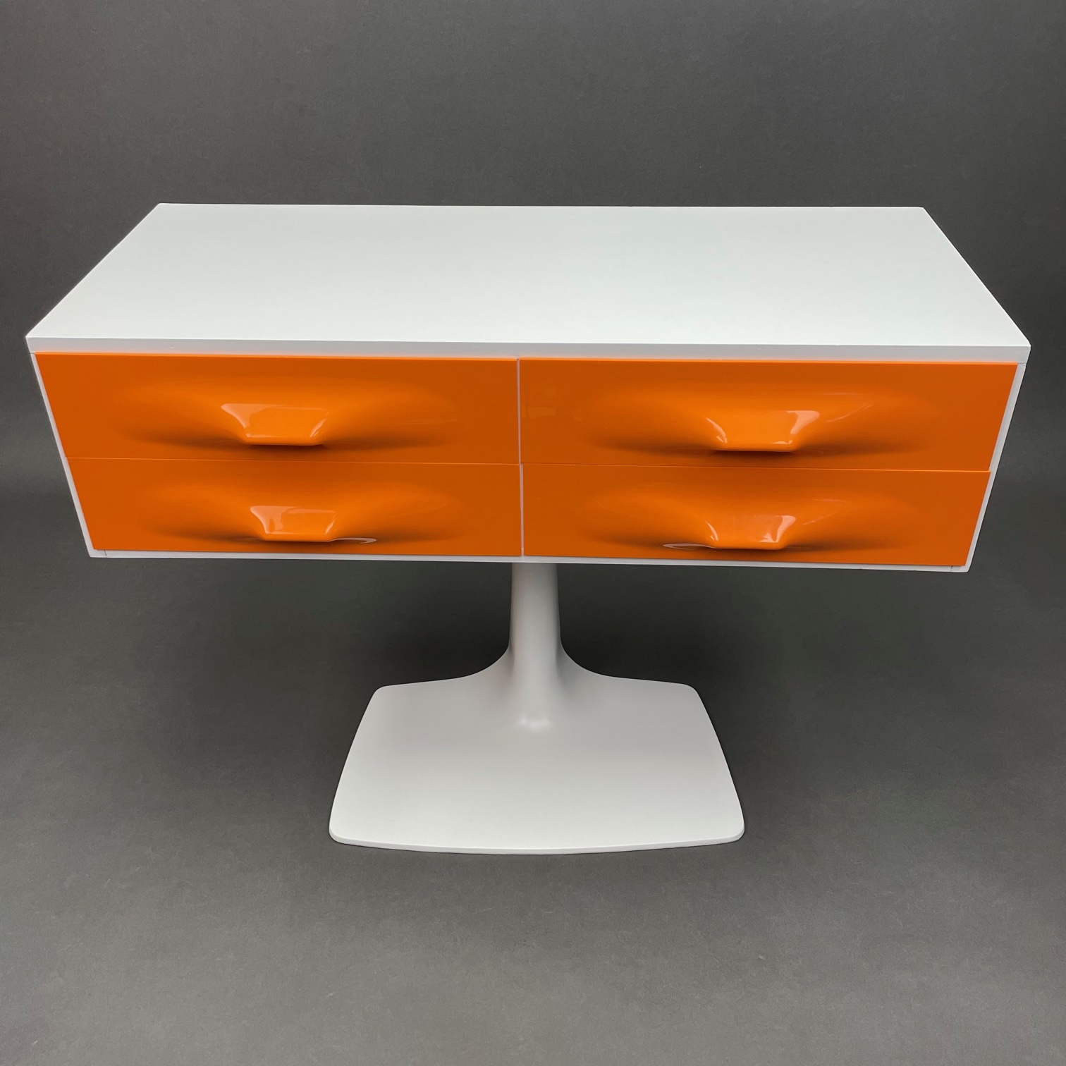 Console Raymond Loewy DF2000 Console Raymond Loewy DF2000