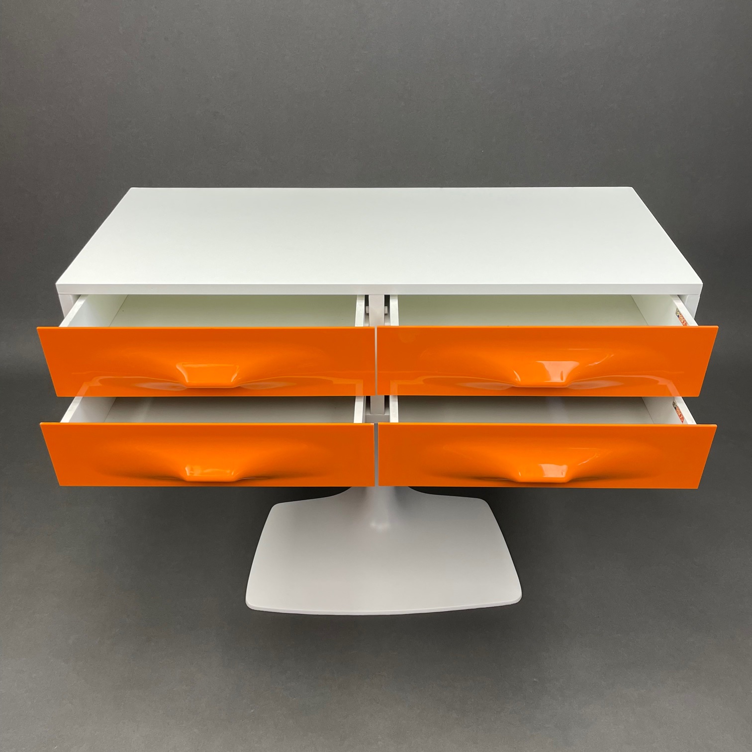 Console Raymond Loewy DF2000 Console Raymond Loewy DF2000