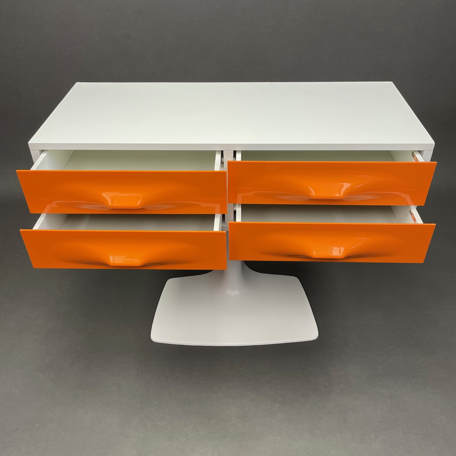 Console Raymond Loewy DF2000 Console Raymond Loewy DF2000