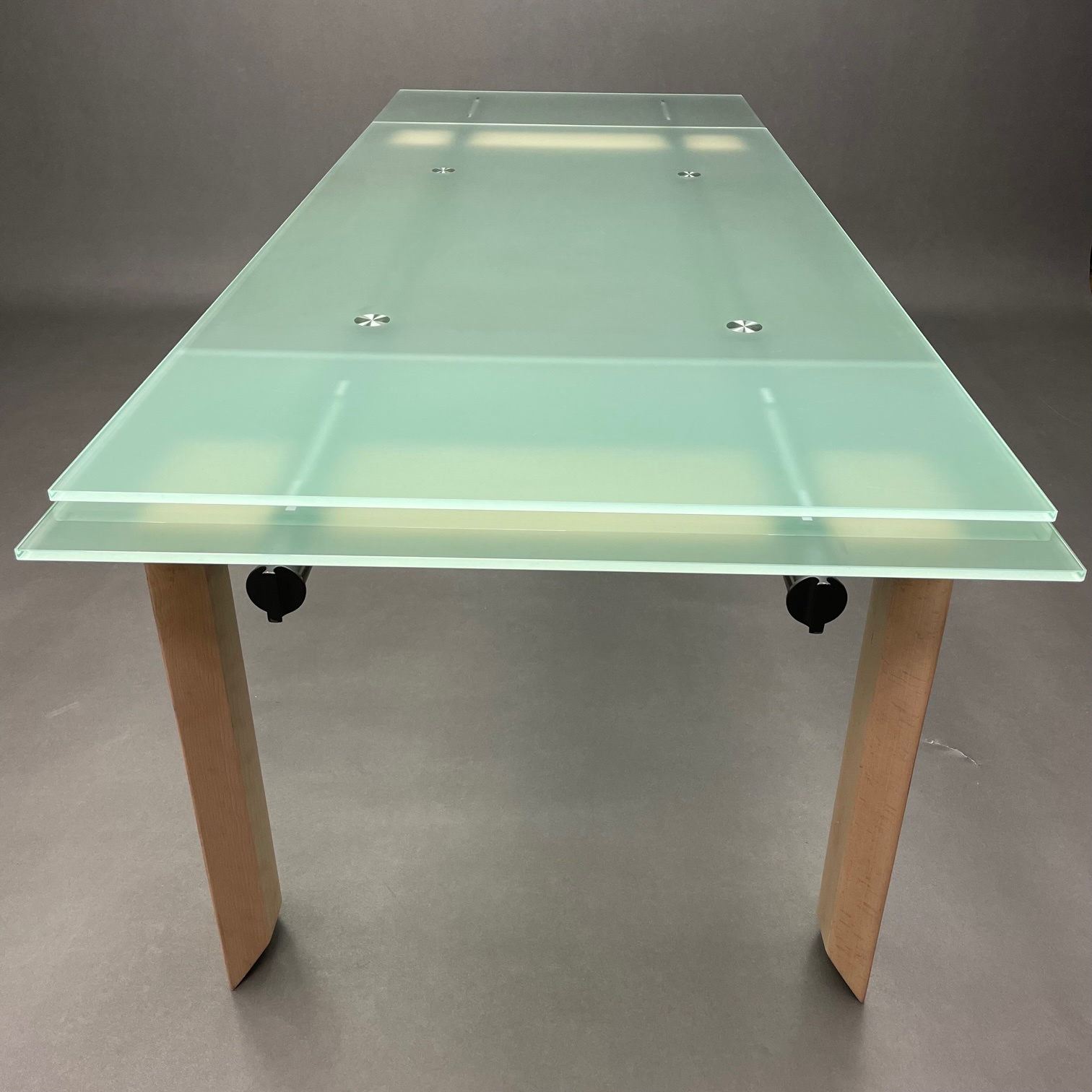 Table Stilt verre dépoli Decoma Design Desalto Table Stilt verre dépoli Decoma Design Desalto