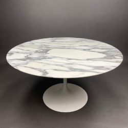 Table Tulipe Ø137 Calacatta Eero Saarinen Knoll