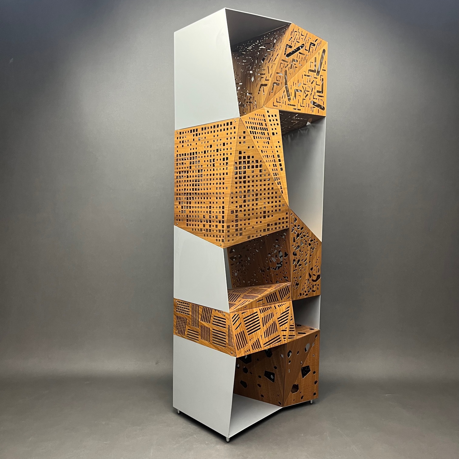 Bibliothèque/sculture Riddled Totem Steven Holl Horm Bibliothèque/sculture Riddled Totem Steven Holl Horm