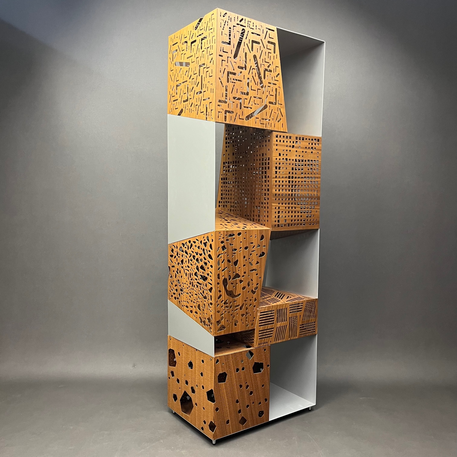 Bibliothèque/sculture Riddled Totem Steven Holl Horm Bibliothèque/sculture Riddled Totem Steven Holl Horm
