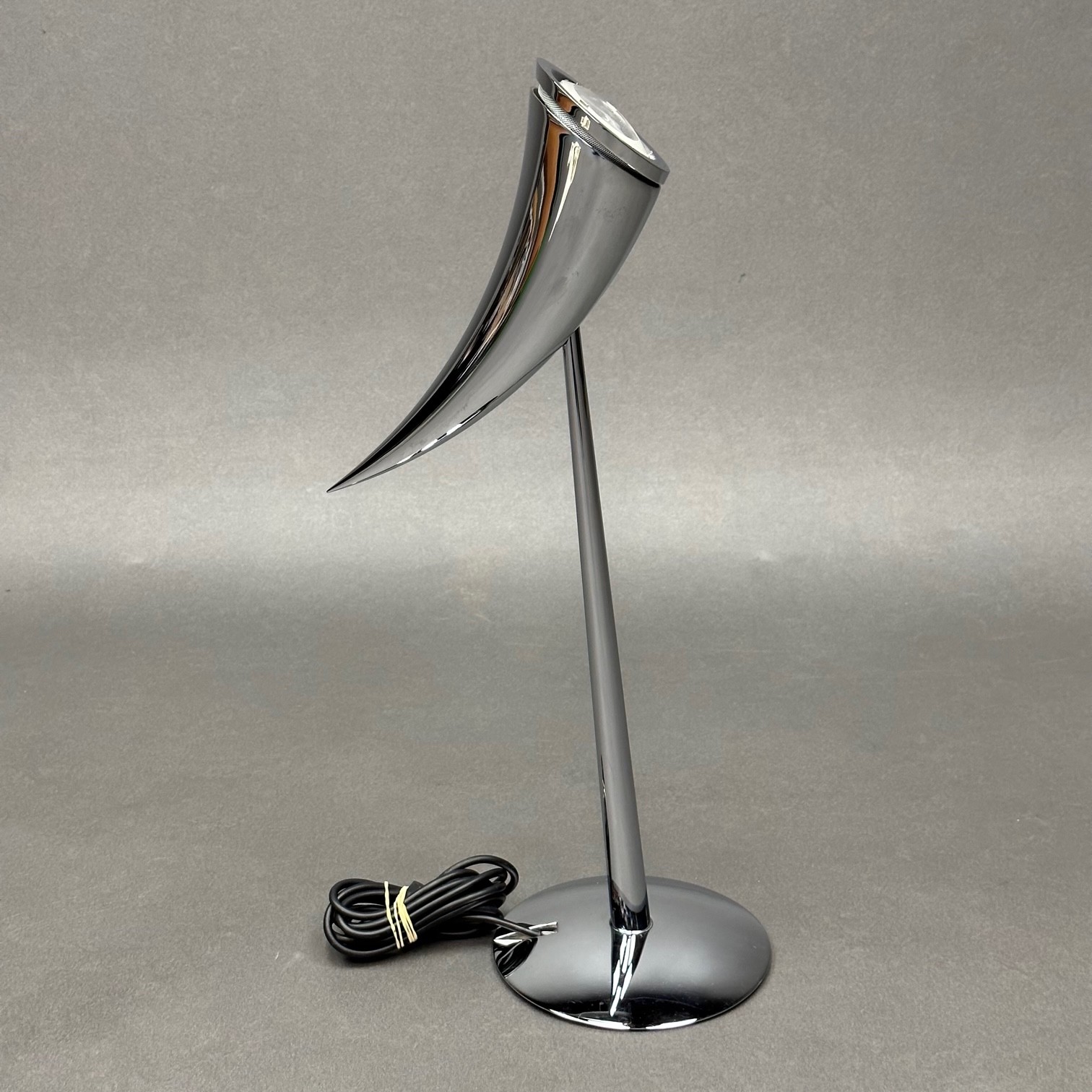 Lampe à poser Ara  Philippe Starck Flos