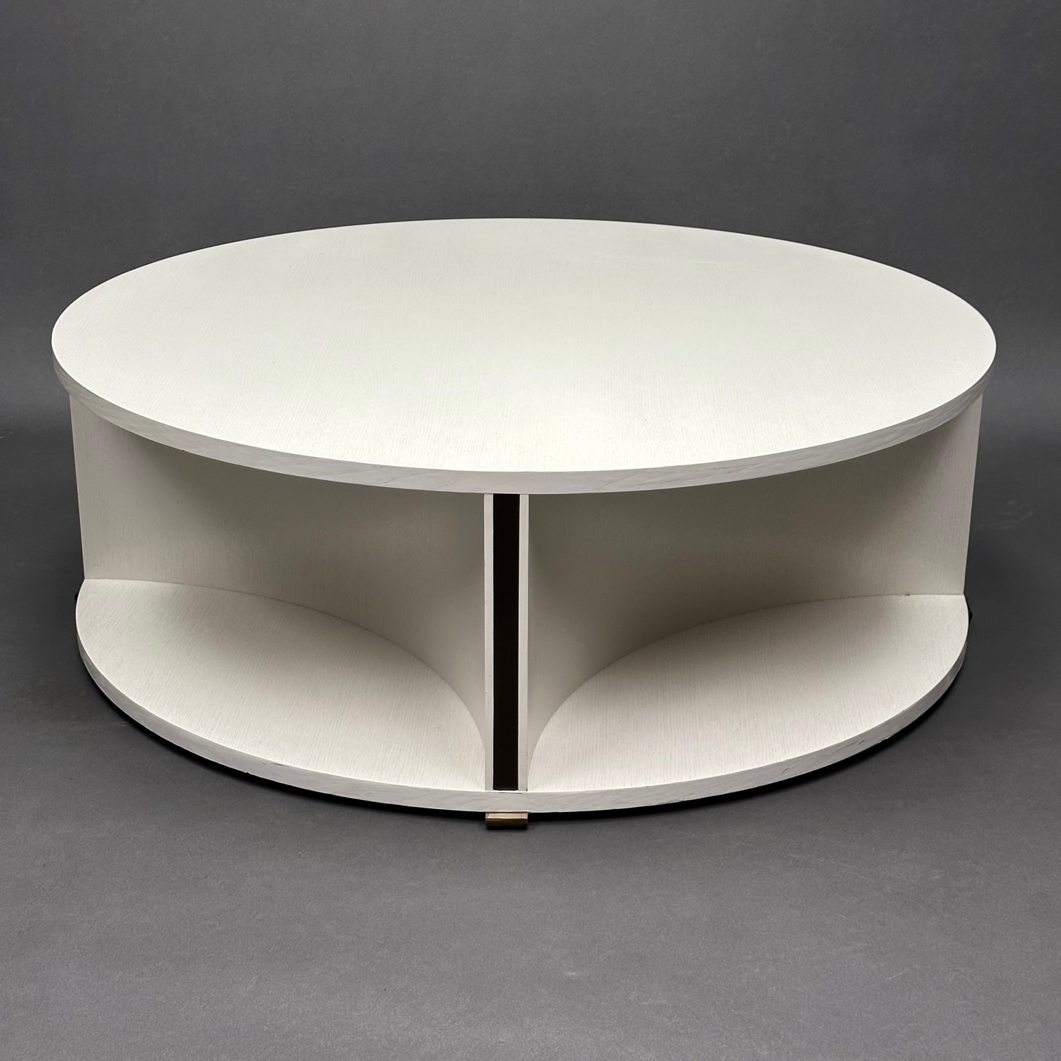 Table Basse Arc Cocktail Table Ø122 the barbara barry collection by baker