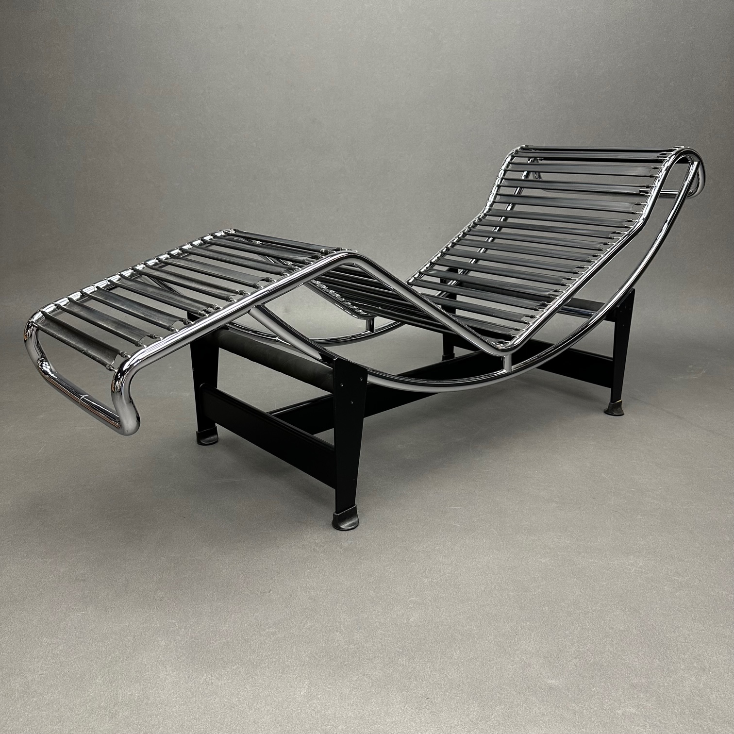Chaise Longue LC4 Perriand Le Corbusier Jeanneret circa 1970 Chaise Longue LC4 Perriand Le Corbusier Jeanneret circa 1970