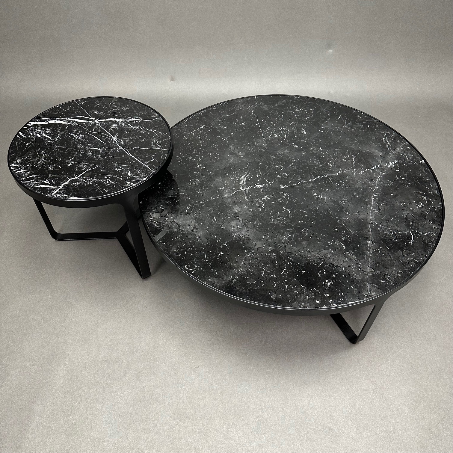 lot de 2 Tables basses Cage Gordon Guillaumier Tacchini lot de 2 Tables basses Cage Gordon Guillaumier Tacchini