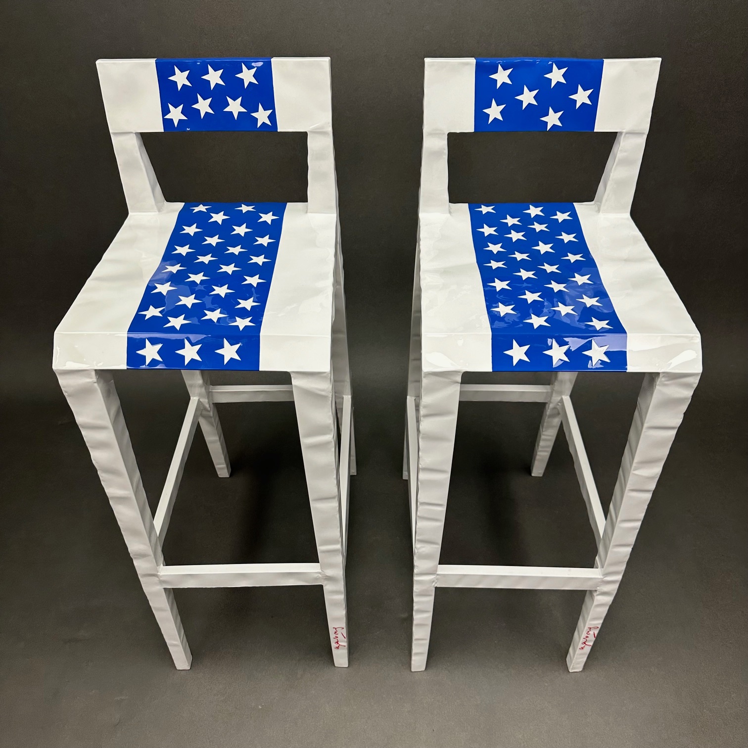 Lot de 2 Tabourets Mister Bugatti “America” Série limitée François Azambourg Cappellini N°31&32 Lot de 2 Tabourets Mister Bugatti “America” Série limitée François Azambourg Cappellini N°31&32