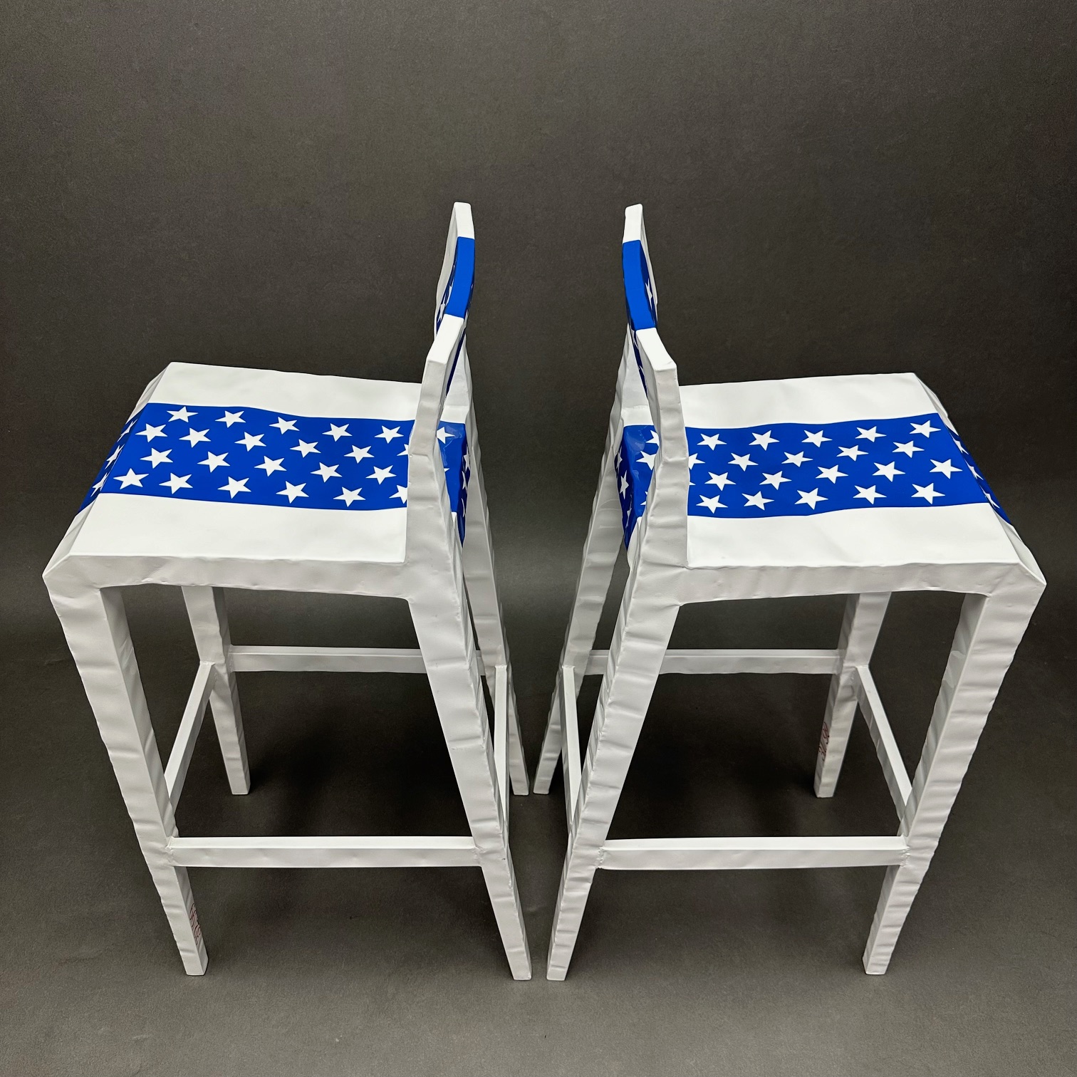 Lot de 2 Tabourets Mister Bugatti “America” Série limitée François Azambourg Cappellini N°31&32 Lot de 2 Tabourets Mister Bugatti “America” Série limitée François Azambourg Cappellini N°31&32