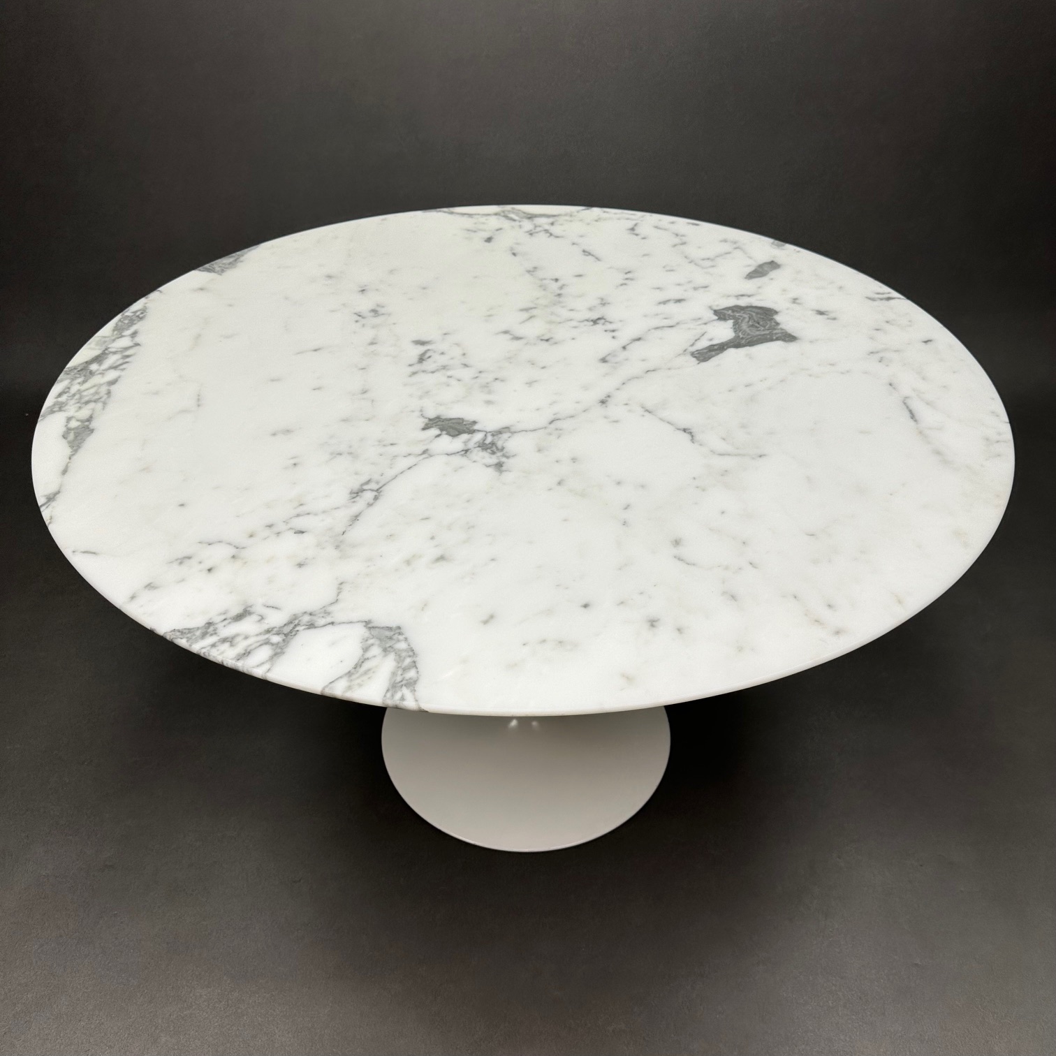 Table Tulipe Saarinen Marbre Arabescato Knoll diamètre 120 Table Tulipe Saarinen Marbre Arabescato Knoll diamètre 120