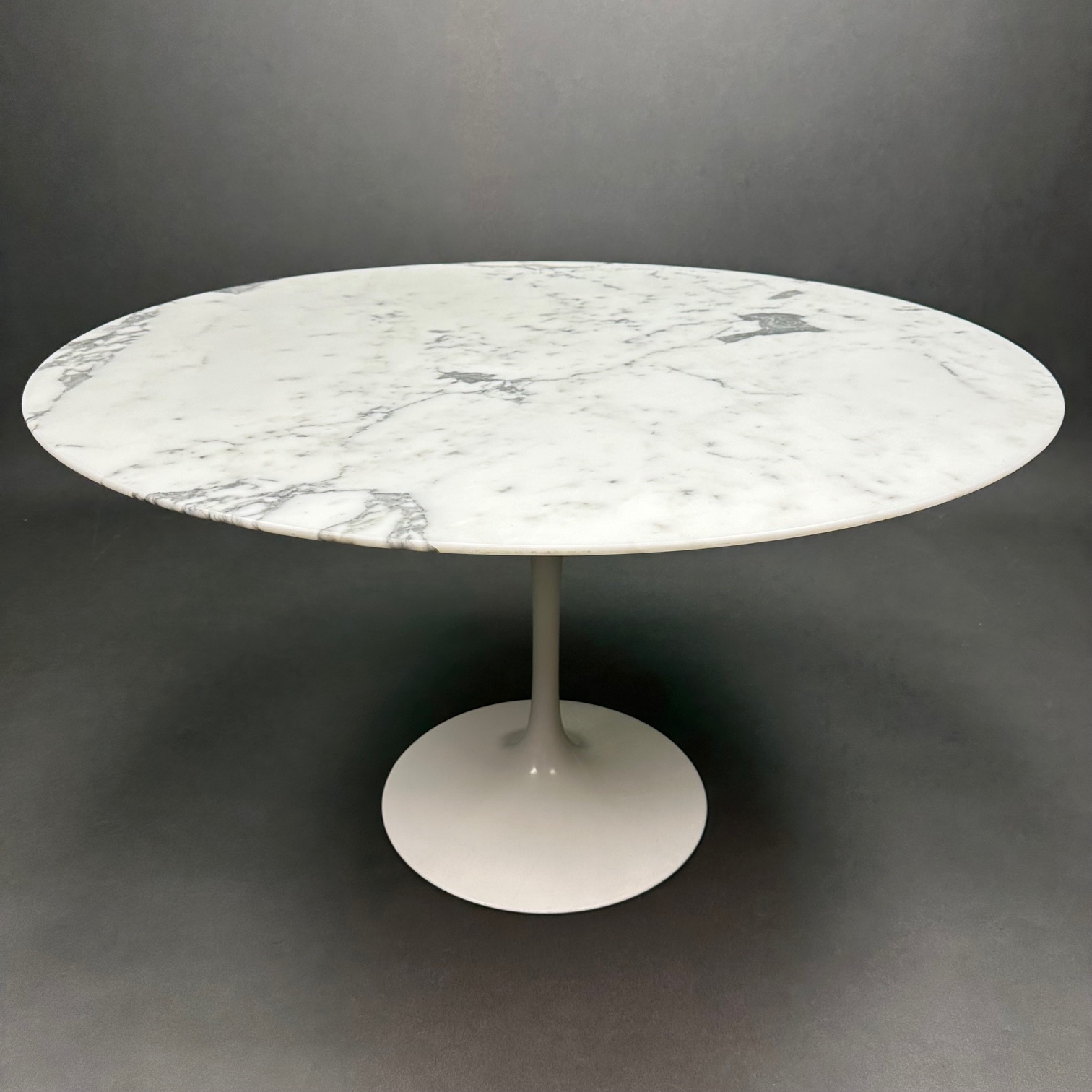 Table Tulipe Saarinen Marbre Arabescato Knoll diamètre 120 Table Tulipe Saarinen Marbre Arabescato Knoll diamètre 120