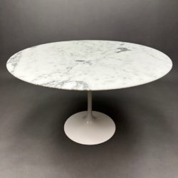 Table Tulipe Saarinen Marbre Arabescato Knoll diamètre 120