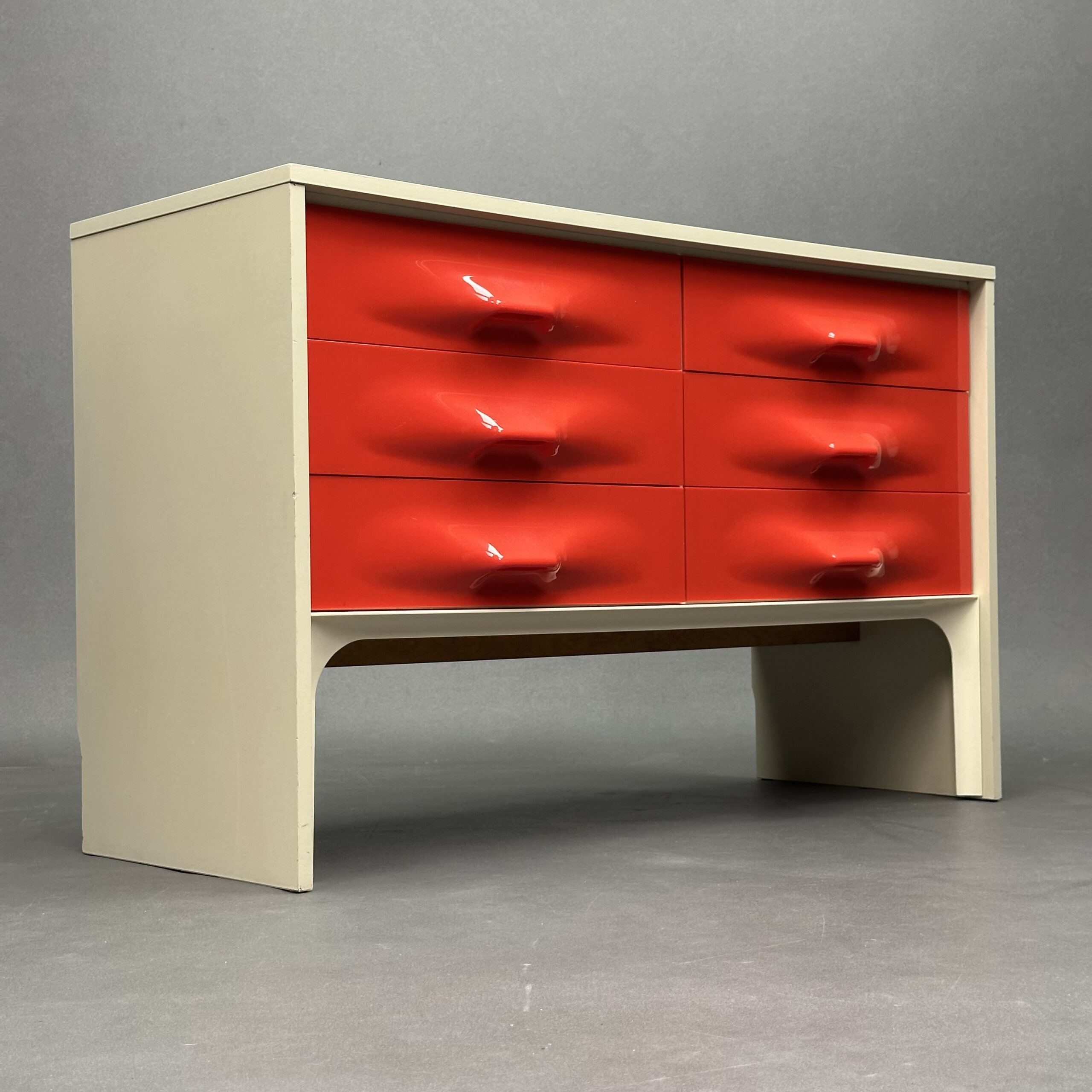 Commode Raymond Loewy DF2000 Commode Raymond Loewy DF2000