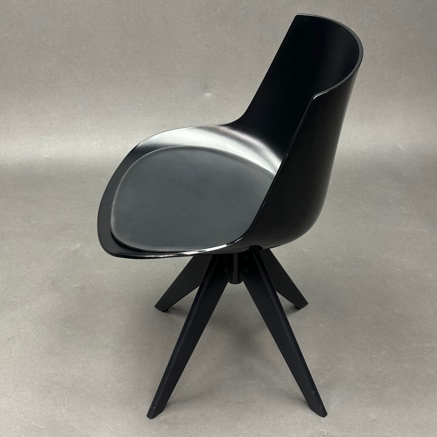 Fauteuil Flow Chair pivotant Jean-Marie Massaud MDF Italia